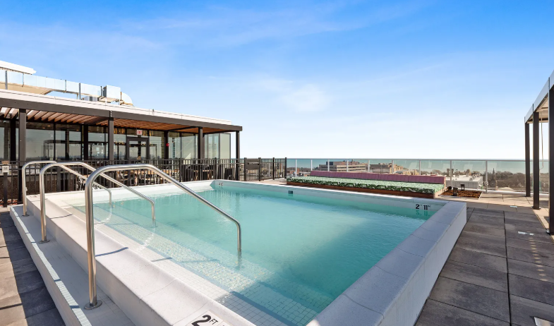 Albion Evanston