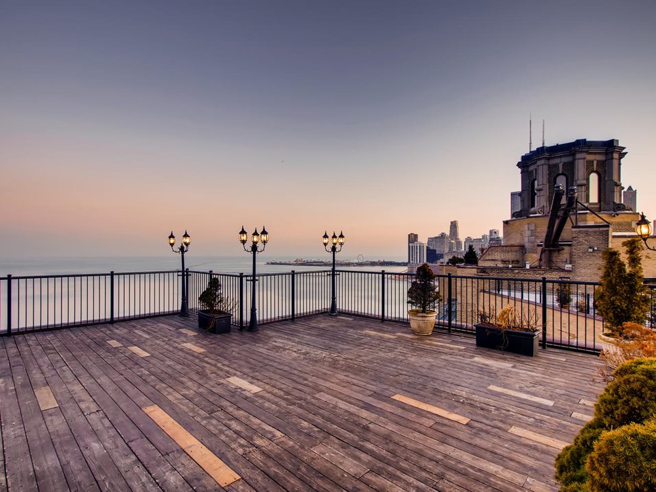Deco Lake Shore Drive