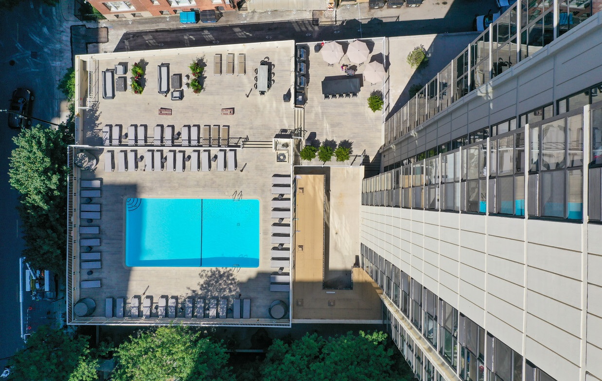 65 East Scott