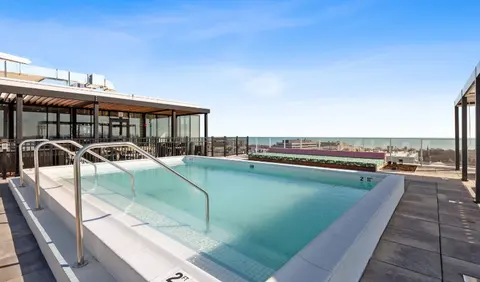 Albion Evanston