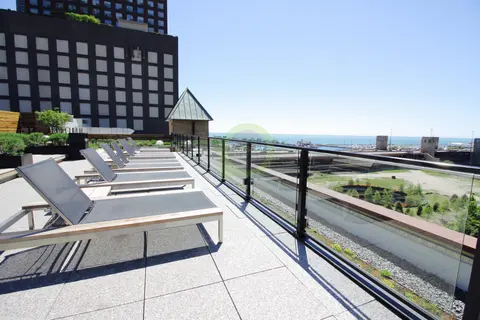 Lofts at River East